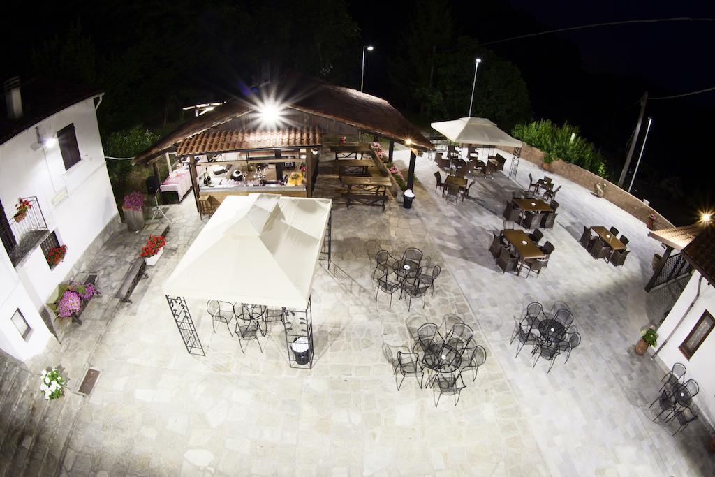 Agriturismo Cascina Del Vai Cairo Montenotte Bagian luar foto