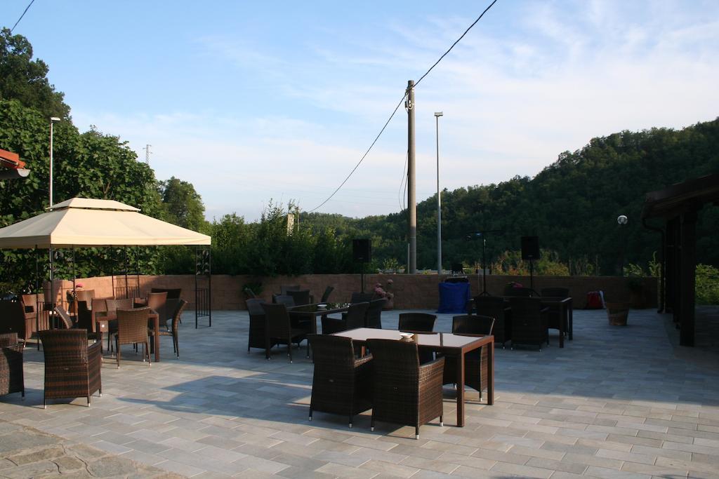 Agriturismo Cascina Del Vai Cairo Montenotte Bagian luar foto