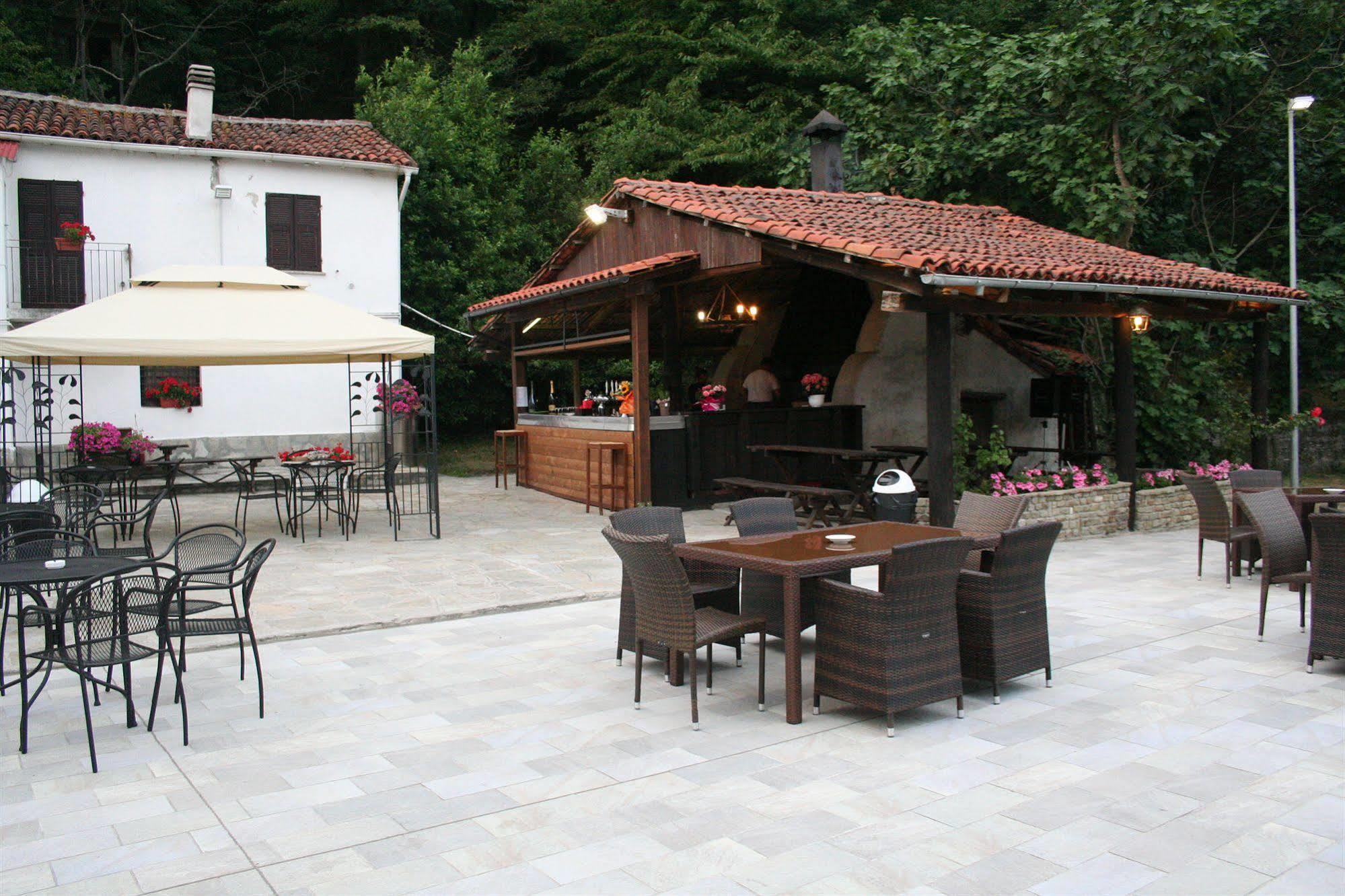 Agriturismo Cascina Del Vai Cairo Montenotte Bagian luar foto