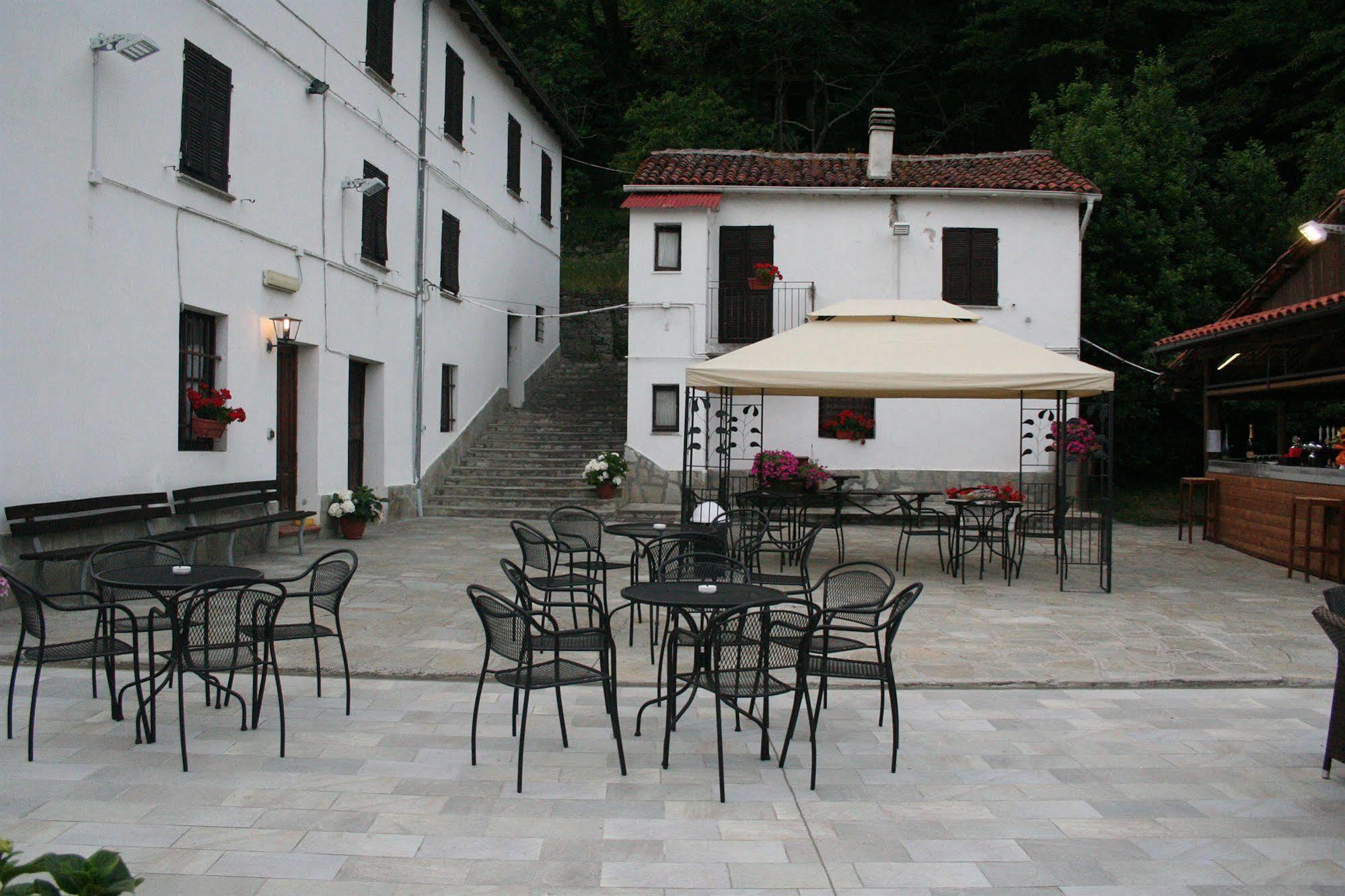 Agriturismo Cascina Del Vai Cairo Montenotte Bagian luar foto